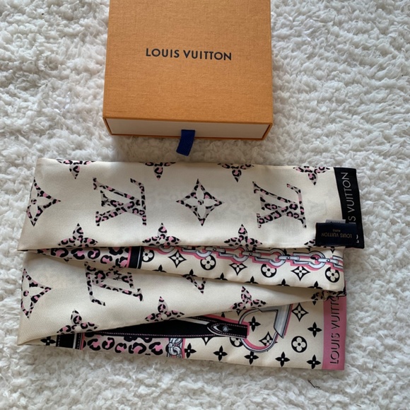 LOUIS VUITTON WILD AT HEART BANDEAU - M00418 - Picture 3 of 15